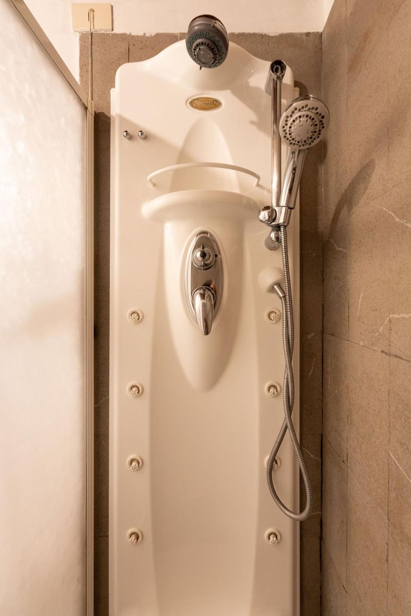 F1 - Santa Croce One Bedroom Apartment For Couples Firenze Kültér fotó